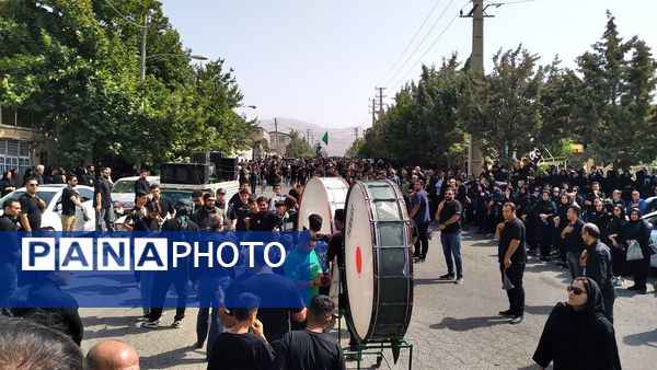 مردم روستای «هیو» در مراسم باشکوه عزاداری تاسوعا شرکت کردند