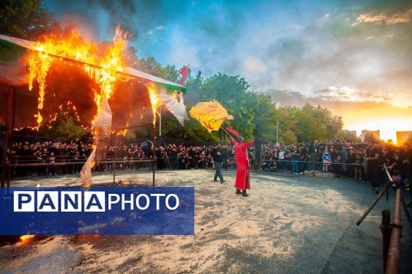 روضه مصور روز عاشورا همراه با مراسم خیمه‌سوزان در مشهد 