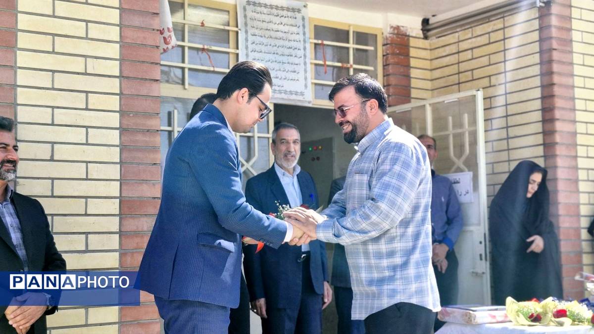 برگزاری مراسم سپاس معلم در خلیل آباد 