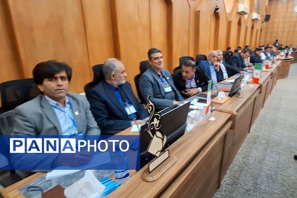 آموزش خانواده مهمترین راه حل در تربیت دانش‌آموزان