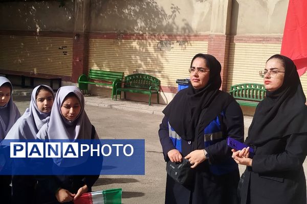 برگزاری جشن آغاز سال تحصیلی جدید در مدرسه بعثت ناحیه یک شهرری