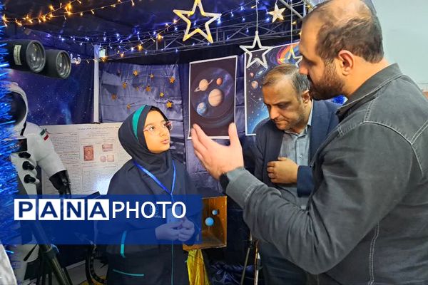 غرفه پژوهش سرای زکریای رازی، جذاب ترین غرفه نمایشگاه دستاوردهای پژوهشی دانش آموزان شهرستانهای تهران 
