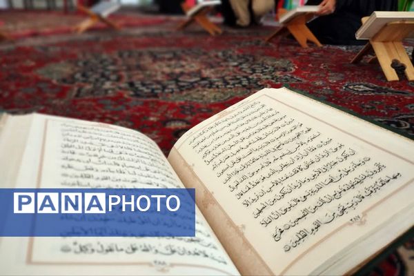 برگزاری حلقه قرآن و ایستگاه نقاشی به‌مناسبت هفته کودک همزمان با نماز جمعه در داریون 