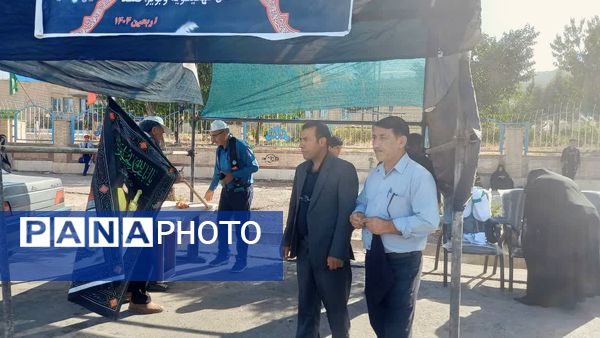 خدمت‌رسانی موکب سازمان دانش‌آموزی کهگیلویه و بویراحمد در پیاده‌روی جاماندگان اربعین