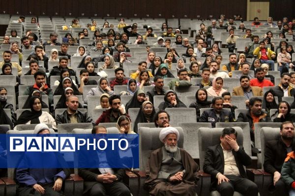 جشن بزرگ وصال و تقدیر از ۳۷۰ زوج جوان در فرهنگسرای نیشابور