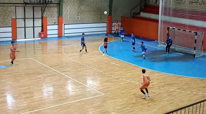 رقابتی دیدنی، دوستانه و پرشور در روز دانش آموز
