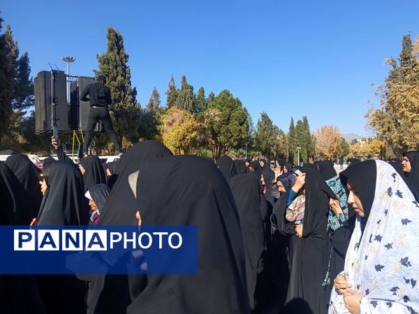 مراسم تشییع پیکر شهید گمنام  در شهرستان کاشمر 