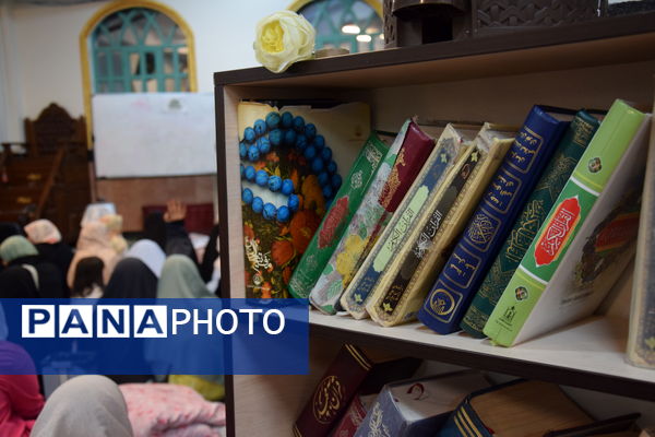 حضور دانش‌آموزان ناحیه یک کرج در نخستین روز اعتکاف دانش‌آموزی