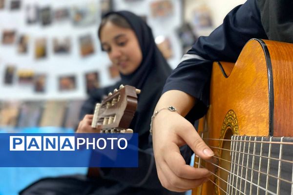 جشنواره فرهنگی‌ هنری‌ ماها در هنرستان سیدالشهدا