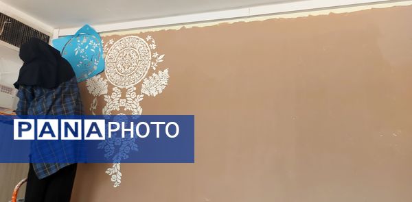 رنگ آمیزی و پتینه‌کاری هنرستان حضرت معصومه (س) شیروان در اوقات فراغت تابستان