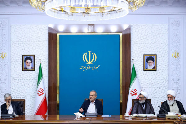 بررسی چگونگی اجرای گفت‌وگوی آزاد و پیگیری اولویت‌های تعلیم و تربیت در شورای انقلاب فرهنگی