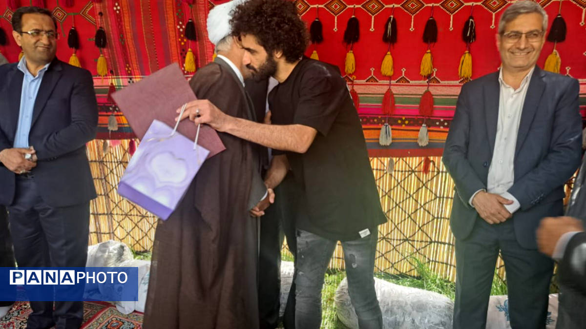 تقدیر از معلمان نمونه مناطق عشایری