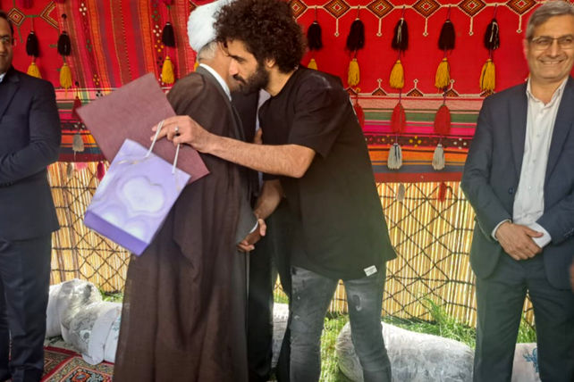 تقدیر از معلمان نمونه مناطق عشایری