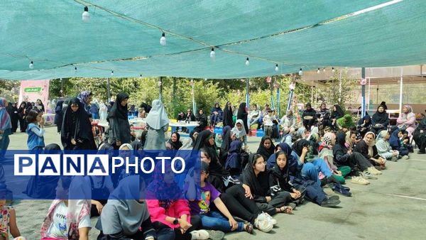 اردوی مادر دختری دانش‌آموزان ناحیه یک مشهد به‌مناسبت روز خانواده