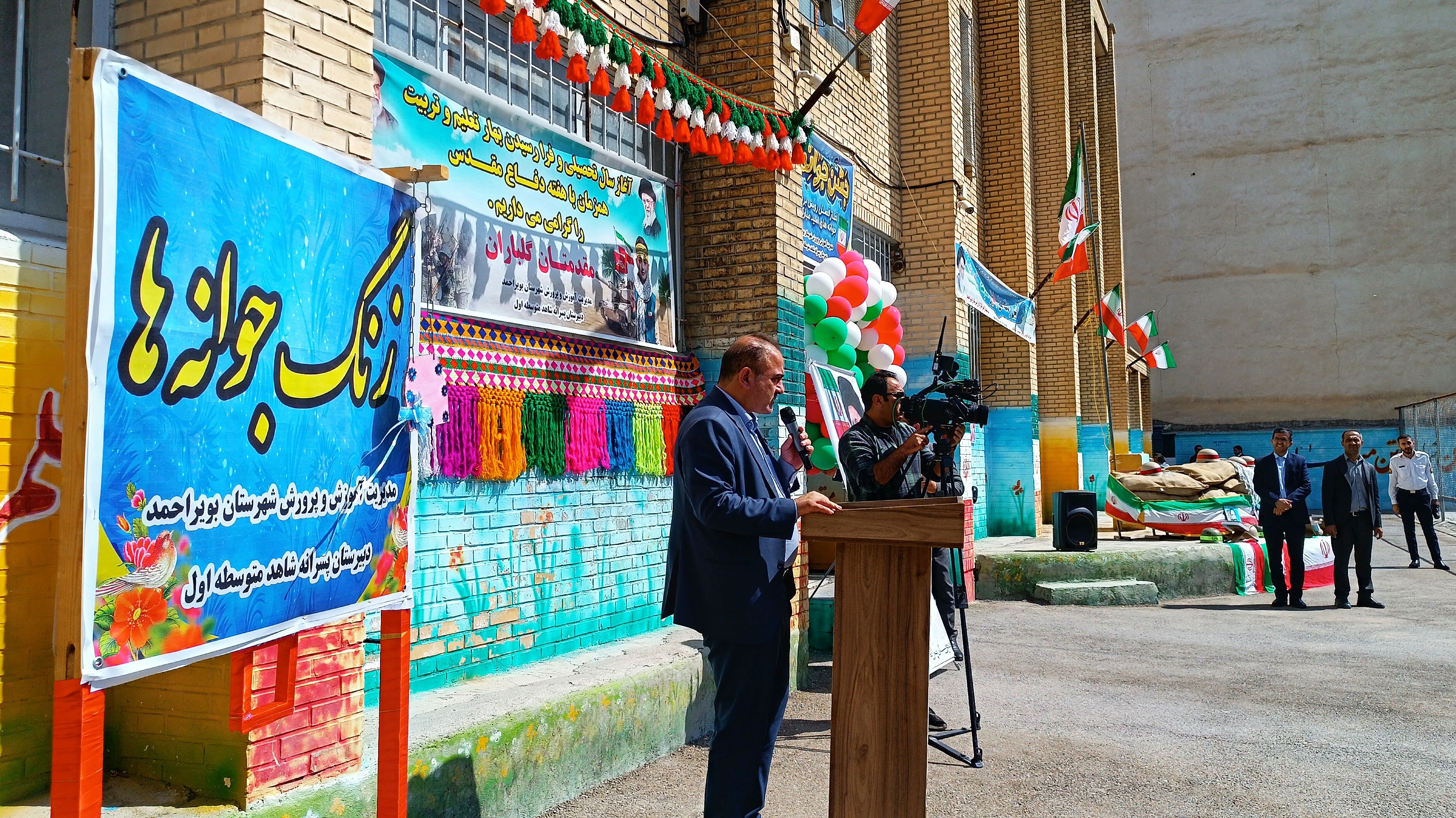 دانشآموزان امروز حافظان استقلال و اقتدار فردای ایران هستند