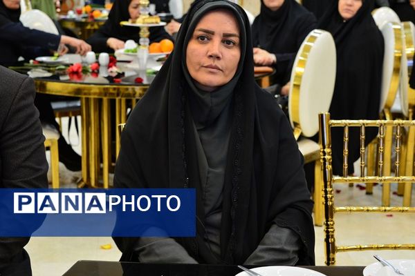 برگزاری مراسم گرامیداشت مقام معلم در بهارستان‌دو