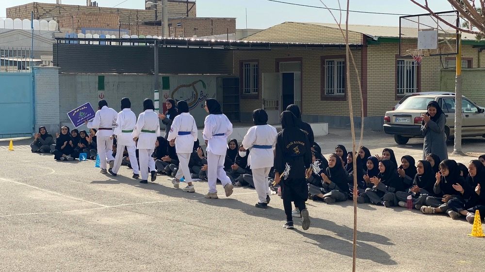 المپیاد ورزشی درون‌مدرسه‌ای در دبیرستان امید