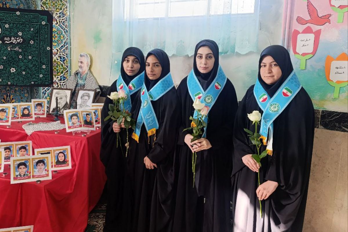 همایش «وطن یار در هنرستان بلیغ فیروزکوه