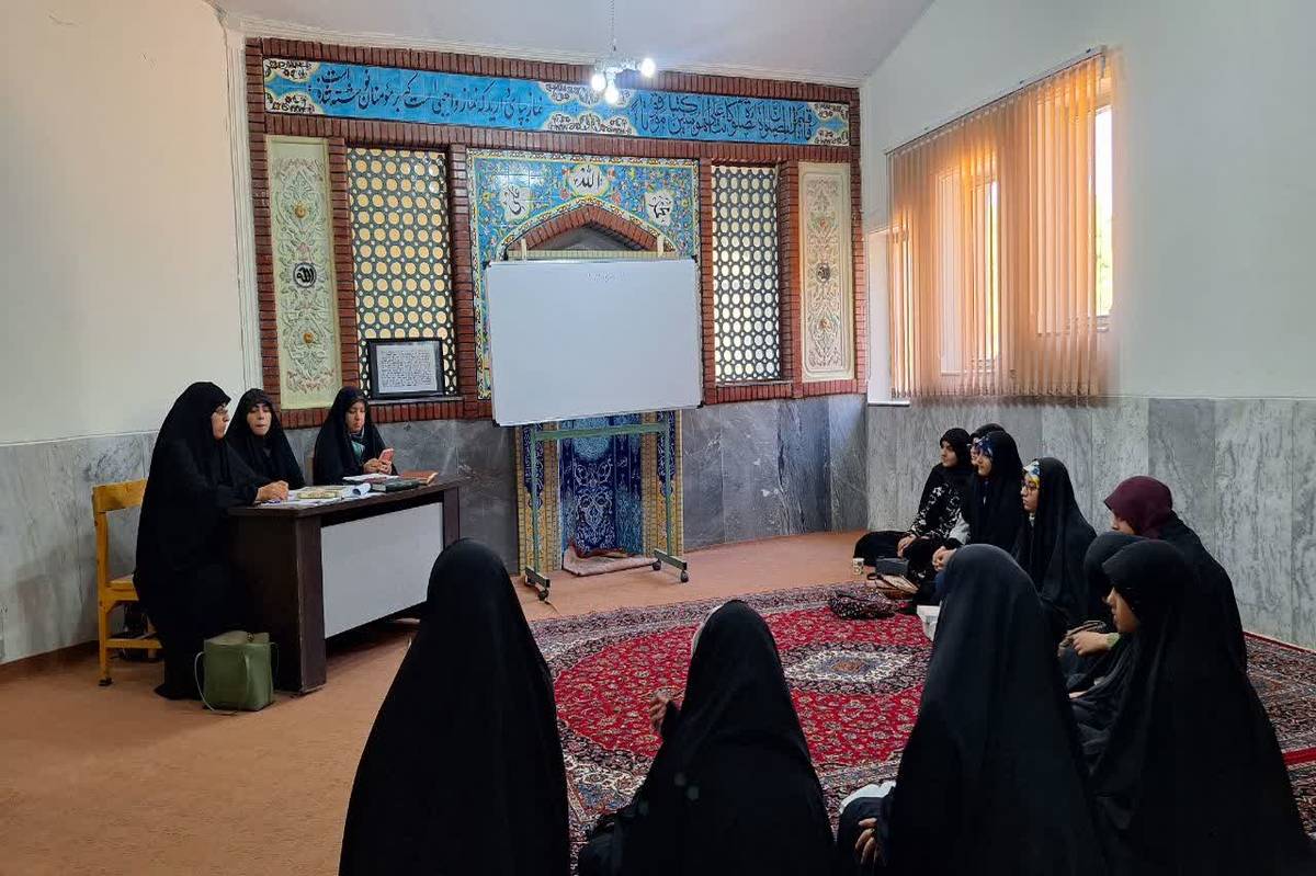 دوره توانمندسازی دانش‌آموزان البرزی برای حضور درمرحله کشوری چهل‌وسومین دوره مسابقات قرآن،عترت و نماز