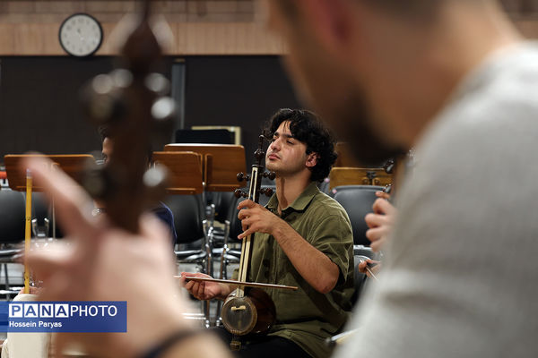 تمرین ارکستر سازهای ایرانی با عنوان «راهی بزن»