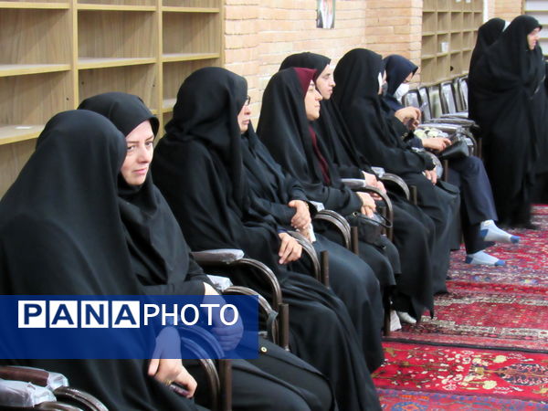 مراسم گرامیداشت شهدای اقتدار ایران اسلامی با حضور پرشور مردم و مسئولان در سنندج