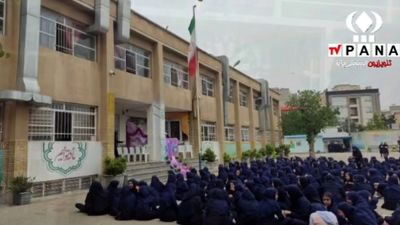مراسم بزرگداشت هفته معلم در دبیرستان  شاهد کوثر متفاوت برگزار شد