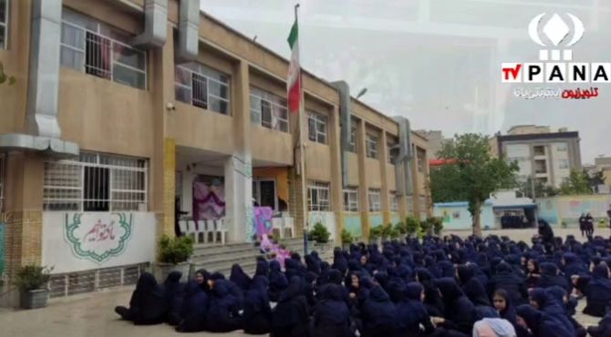 مراسم بزرگداشت هفته معلم در دبیرستان  شاهد کوثر متفاوت برگزار شد