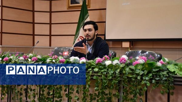 برگزاری جلسه آشنایی با کمیته دانش آموزی پدافند غیرعامل در اداره آموزش و پرورش ناحیه یک مشهد 