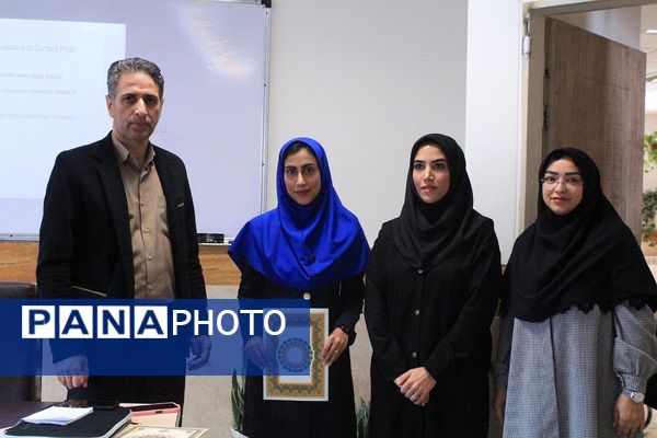  کارگاه دانش‌افزایی زبان انگیلیسی در دبیرستان‌ولایت بهارستان‌دو