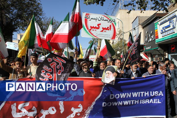 حضور پرشور دانش آموزان زنجانی در راهپیمایی ۱۳ آبان