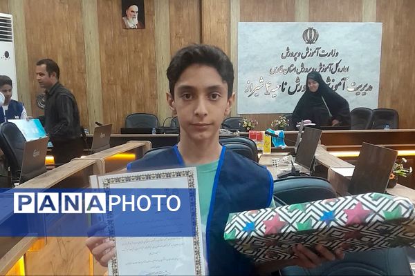 نشست صمیمی مدیر و معاون پرورشی ناحیه 4 شیراز با مربیان، پیشتازان و خبرنگاران پانا