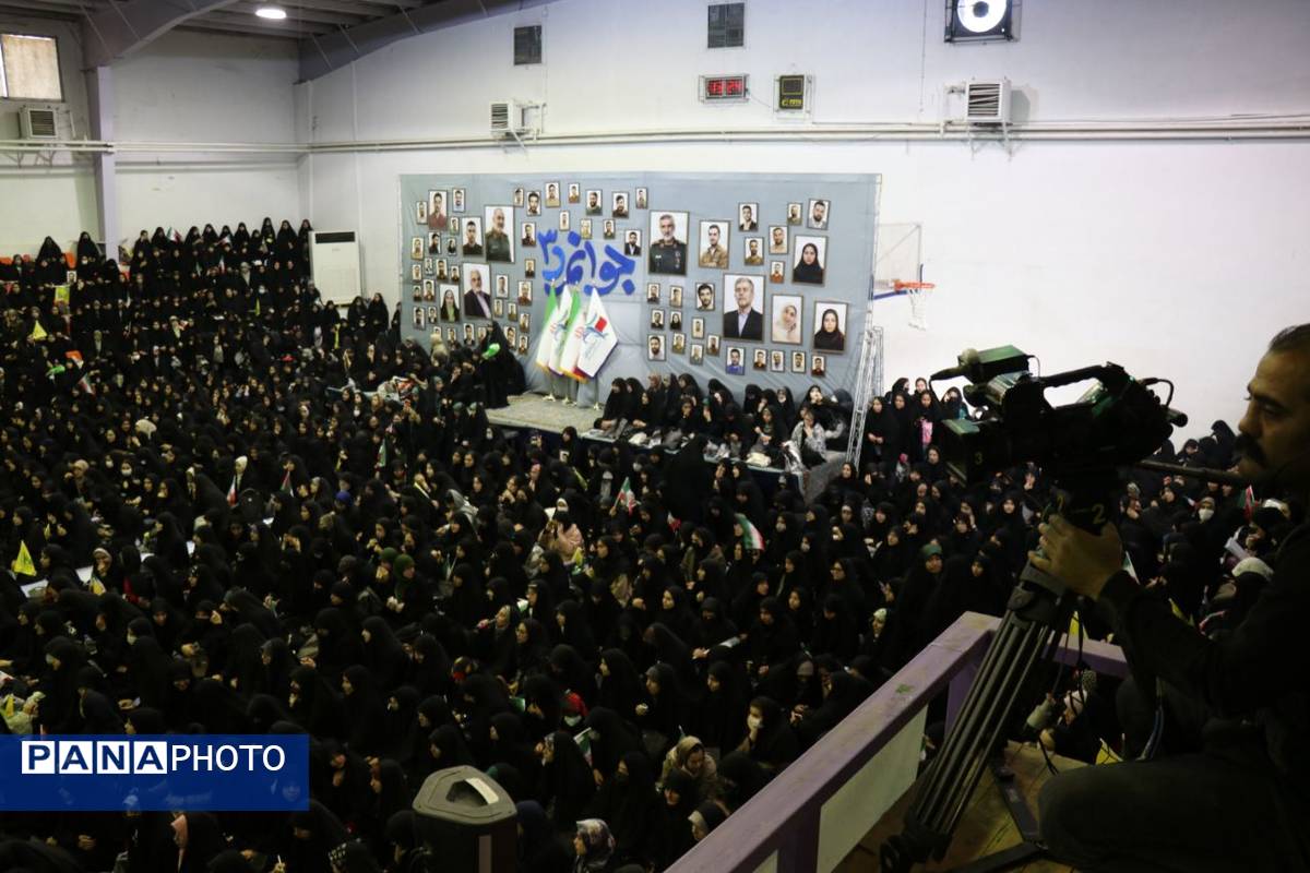 یادواره ملی شهدای دانشگاهی دفاع مقدس ۱۲ روزه در دانشگاه فردوسی مشهد(۳) 