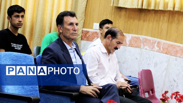 همایش هدایت تحصیلی پایه نهم پسران در شهرستان شیروان