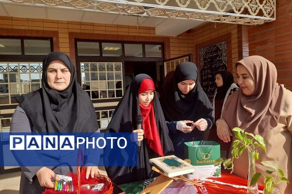  آیین گرامیداشت میلاد حضرت فاطمه(س) و روز مادر در مدارس شهرستان ملارد