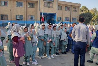 گرامیداشت روز آتش‌نشان در مدرسه پروین اعتصامی با حضور قهرمانان خاموش