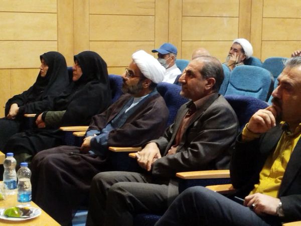 اجرای طرح هر محله یک خادم هلال در تویسرکان