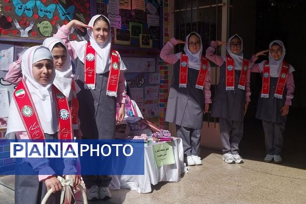 برگزاری جشن عاطفه ها در دبستان شهید عباسی ناحیه یک شهرری