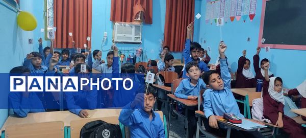 انتخابات شورای دانش‌آموزی در دبستان شهید کریمی پور 