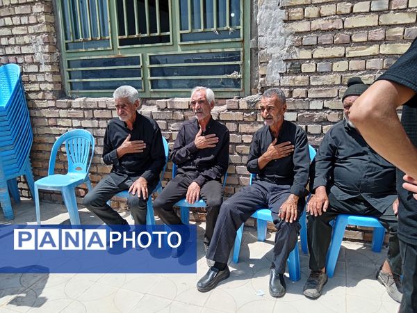 هیئت زنجیرزنی در روستای فیض آباد در صبح عاشورای حسینی 