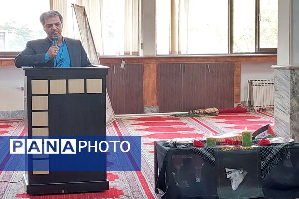 جلسه اعضا شورا و فرماندهان کانون بسیج فرهنگیان شهید مطهری ۲ ناحیه ۲