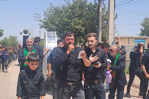 عزاداری ظهر عاشورا در روستای حسن آباد بلهر 