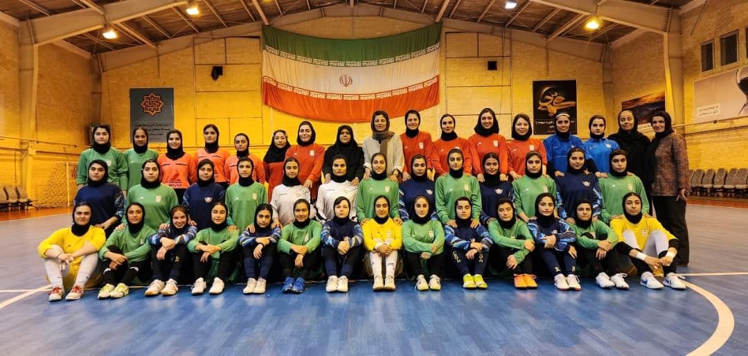 پیروزی دختران فوتسالیست ملی پوش  مقابل صالحین تهران