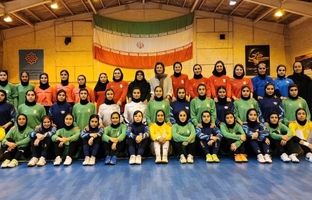 پیروزی دختران فوتسالیست ملی پوش  مقابل صالحین تهران