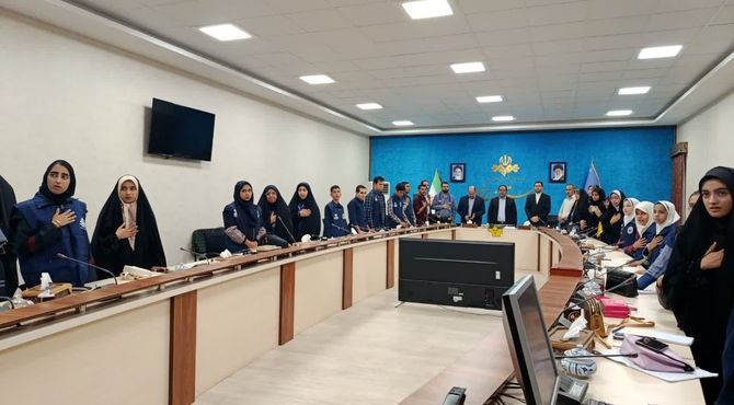  روایت خبرنگاران پانا میبد از دیدار خبرنگاران با مسئولان صدا و سیما و استانداری یزد