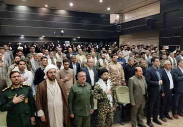 نورآباد میزبان عطر ایثار؛ تجلیل باشکوه از خانواده ۷ شهید سرافراز