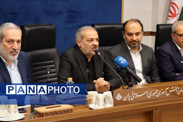 گرامیداشت روز خبرنگار در سازمان دانش‌آموزی؛ تجلیل از خبرنگاران دانش‌آموز پانا شهرستانهای تهران با حضور وزیر آموزش و پرورش