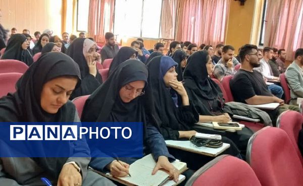 نشست علمی تحلیلی سالگرد عملیات طوفان الاقصی در دانشگاه آزاد کرج