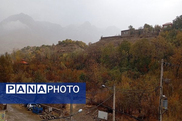 اولین باران پاییزی قابی شفاف از پاییز  رنگارنگ را در شهر زیبای بار رقم زد