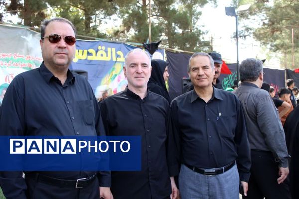 آیین پیاده روی دلدادگان اربعین حسینی در شهرستان نیشابور 