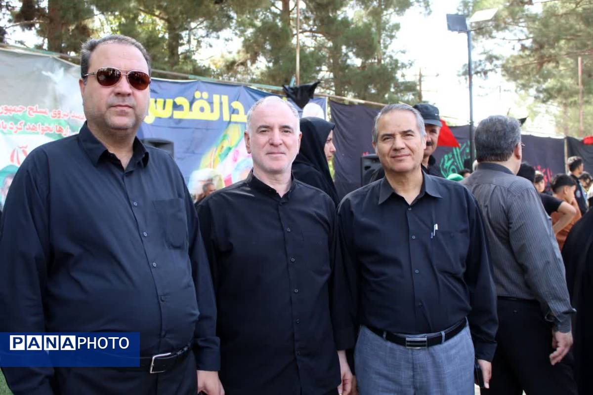 آیین پیاده روی دلدادگان اربعین حسینی در شهرستان نیشابور 